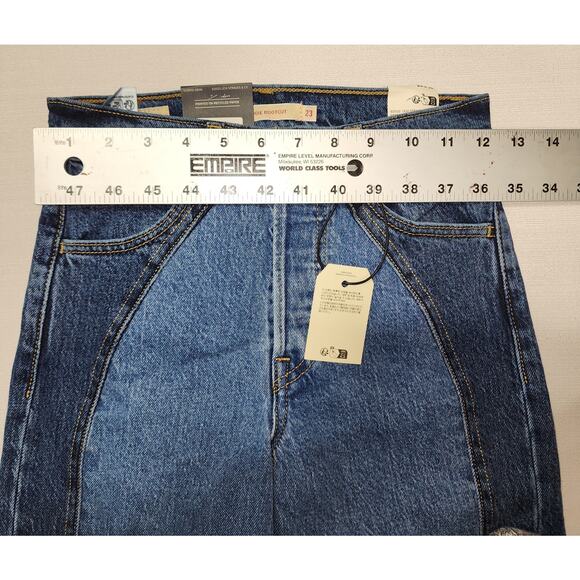 Levi's wedgie Bootcut women size W23''x L32'' - Picture 5 of 9